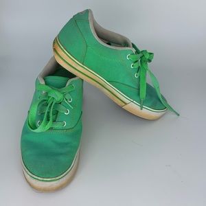 Vtg vintage Heely’s green, rough shape